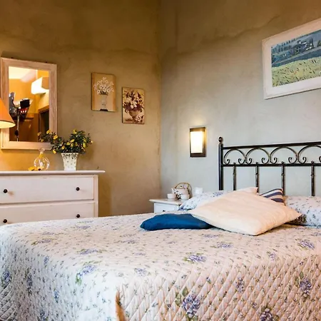 Holiday home Il Frutteto Lari