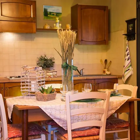 Holiday home Il Frutteto Lari
